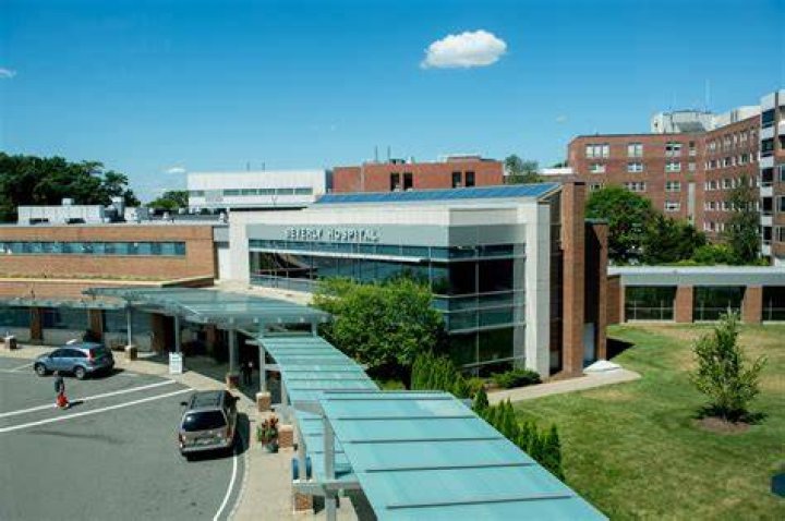 Boston Icu Nurse And South Shore Hockey Mom Allie Rae Has Given Up Her