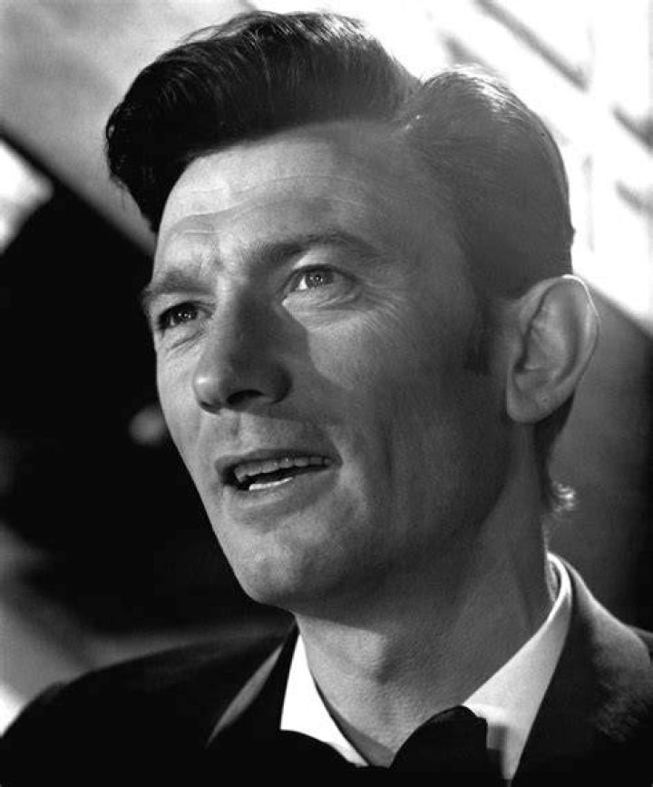 Laurence Harvey - WeBlogy