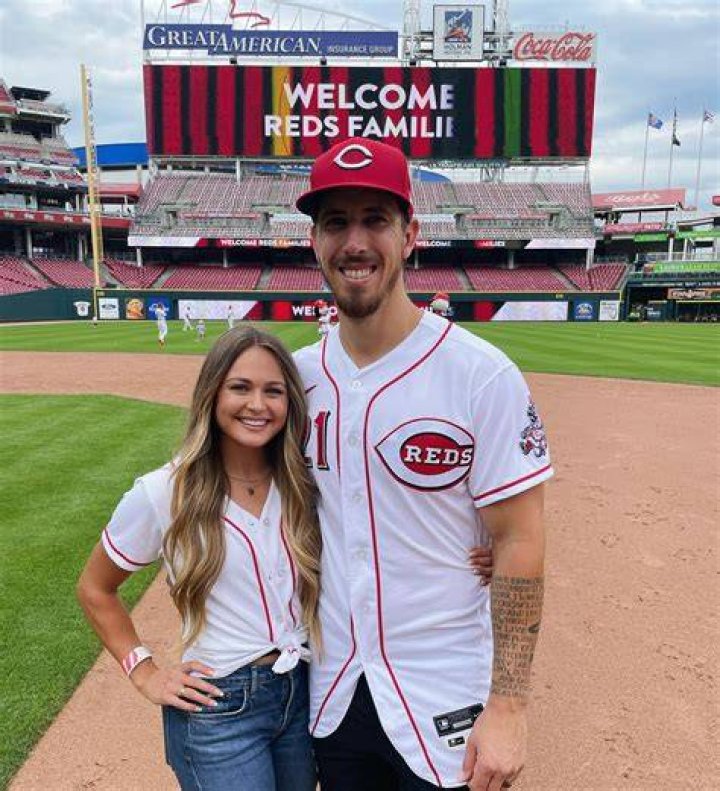 Meet Michael Lorenzen Wife Cassi Lorenzen And Know Everything About The