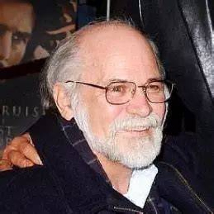 Ron Kovic Net Worth, Income, Salary, Earnings, Biography, How much money make?