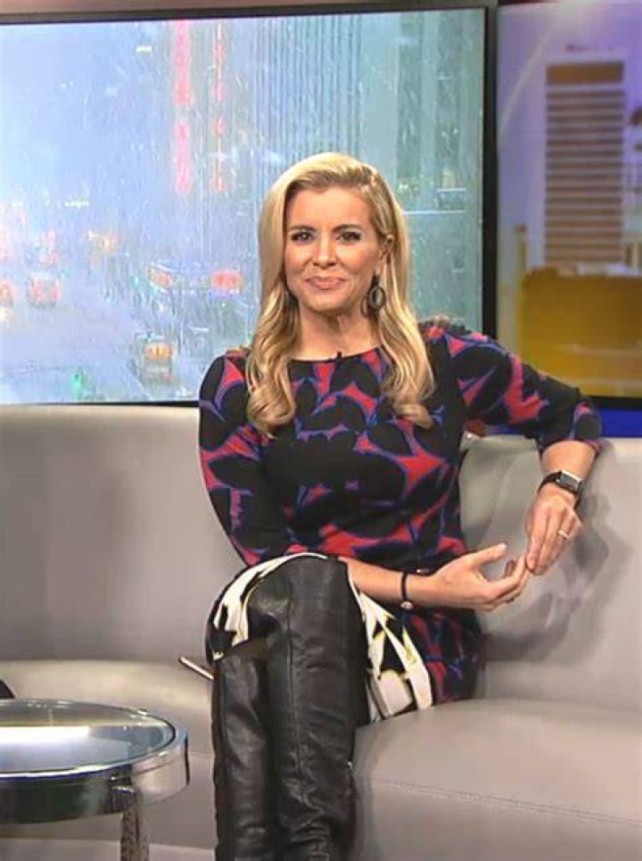 THE APPRECIATION OF BOOTED NEWS WOMEN BLOG Amanda Guerra Wears Black