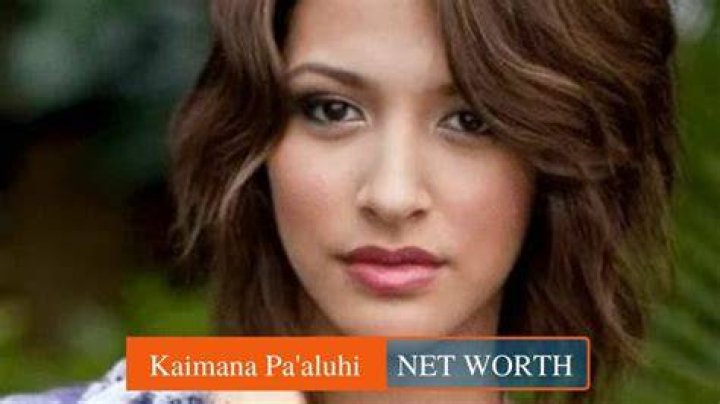 The professional model, Kaimana Pa'aluhi Exwife of Max Holloway; Why