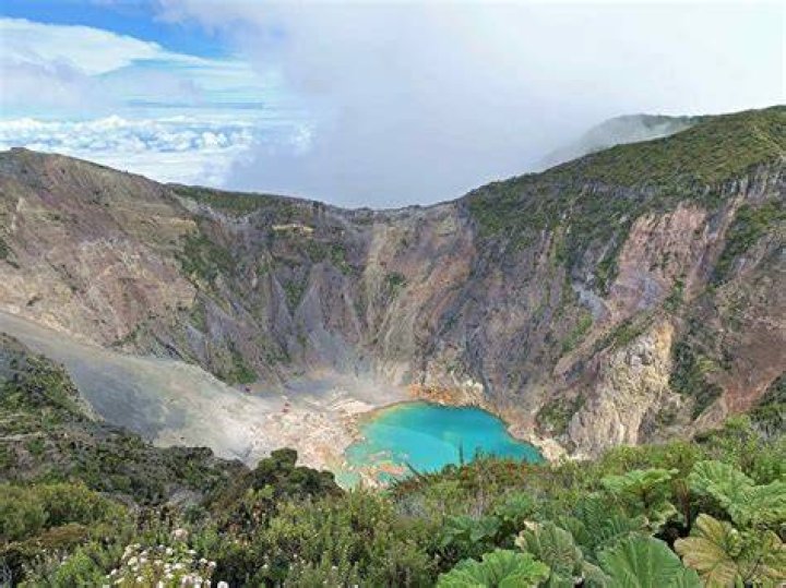 volcan irazu irazu costa rica Succesuser